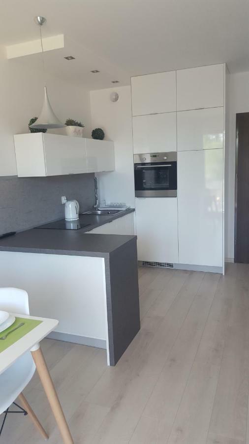 Grey & White Pogodne Lägenhet Kołobrzeg Exteriör bild